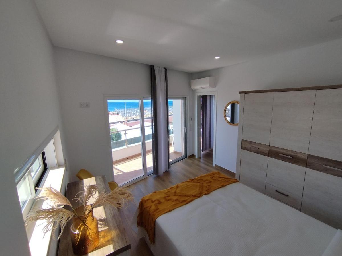 T2 - Praia Pescadores Frente Mar - Casas & Papeis Armação de Pêra Eksteriør billede