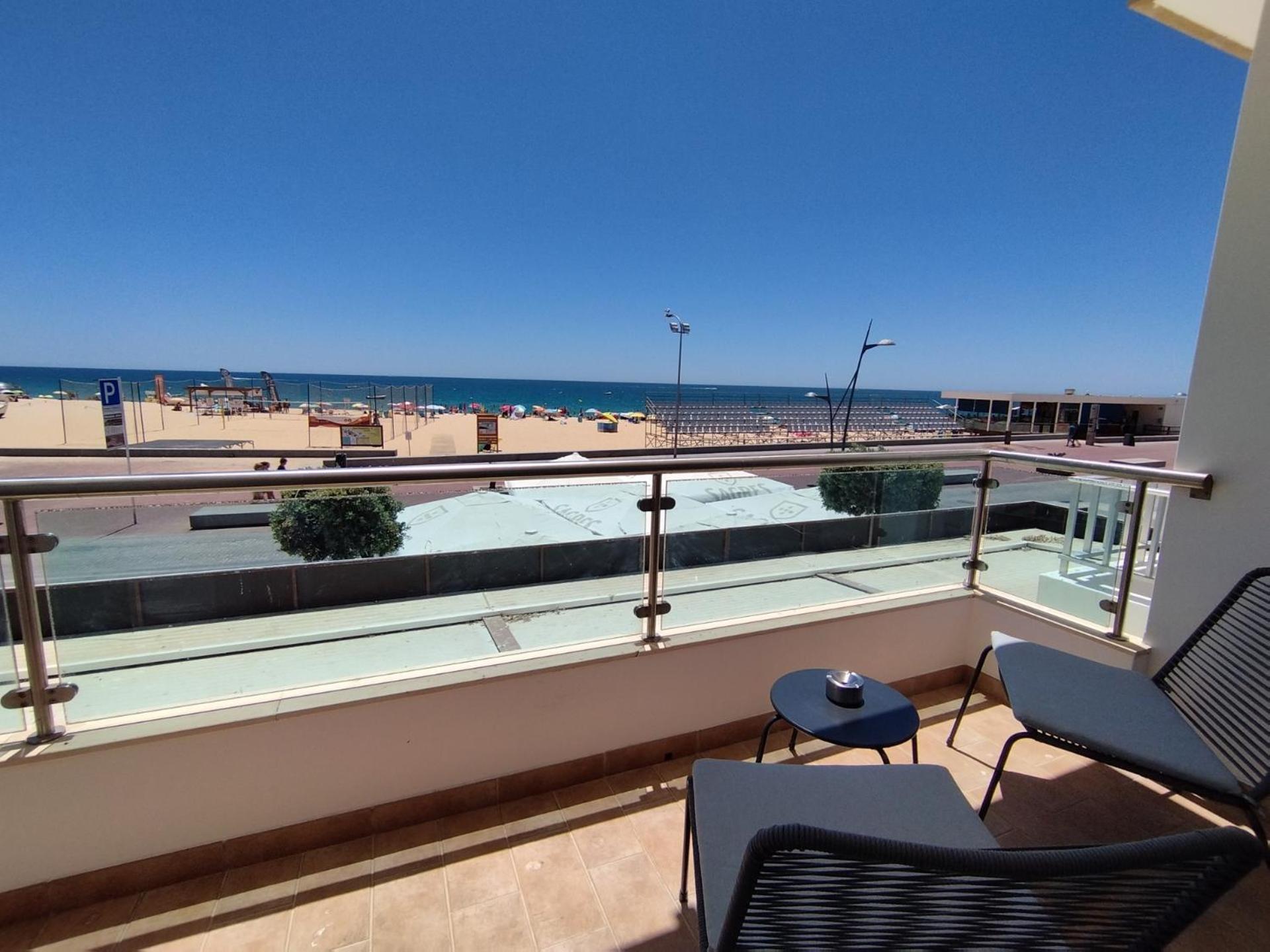 T2 - Praia Pescadores Frente Mar - Casas & Papeis Armação de Pêra Eksteriør billede
